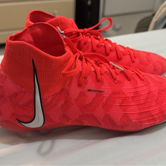 Nike phantom Luna Elite FG women’s soccer cleats size 8 brand new with box - Picture 1 of 5